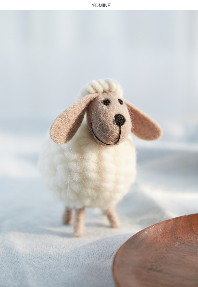 优米纳 手工毛毡小羊家居装饰摆件女孩卧室桌面装饰品送女孩礼物