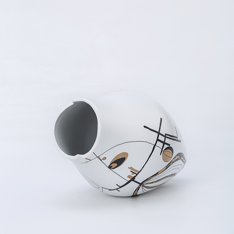 陶尊 现代手绘创意陶瓷花器